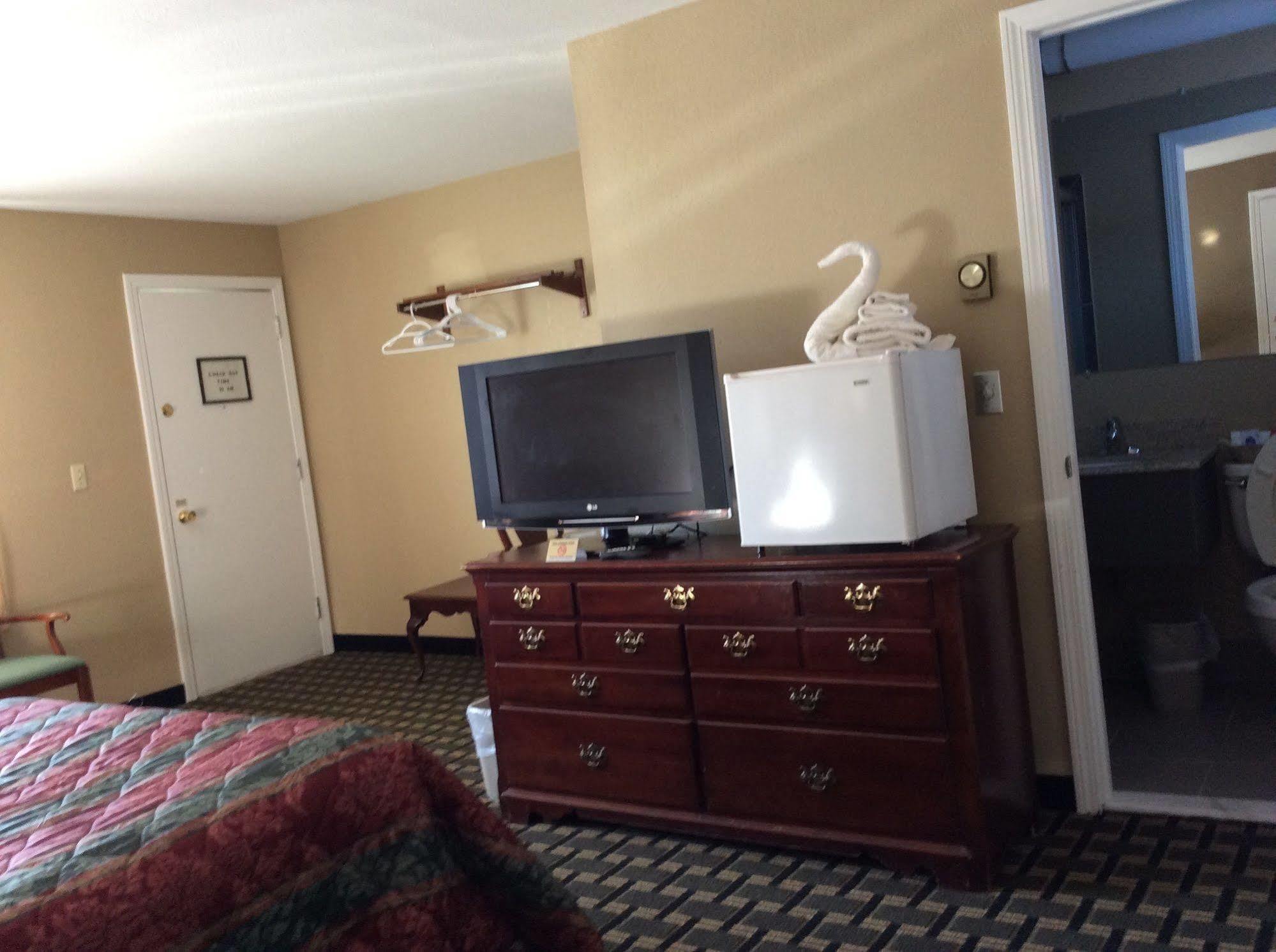 Middlebury Sweets Motel Esterno foto