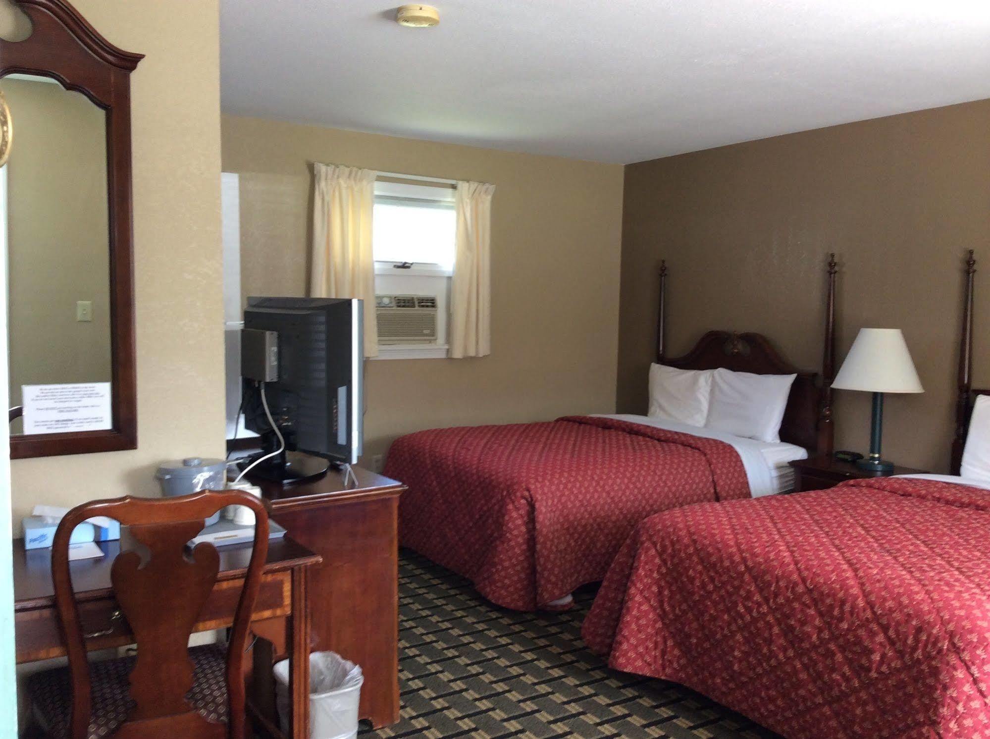 Middlebury Sweets Motel Esterno foto