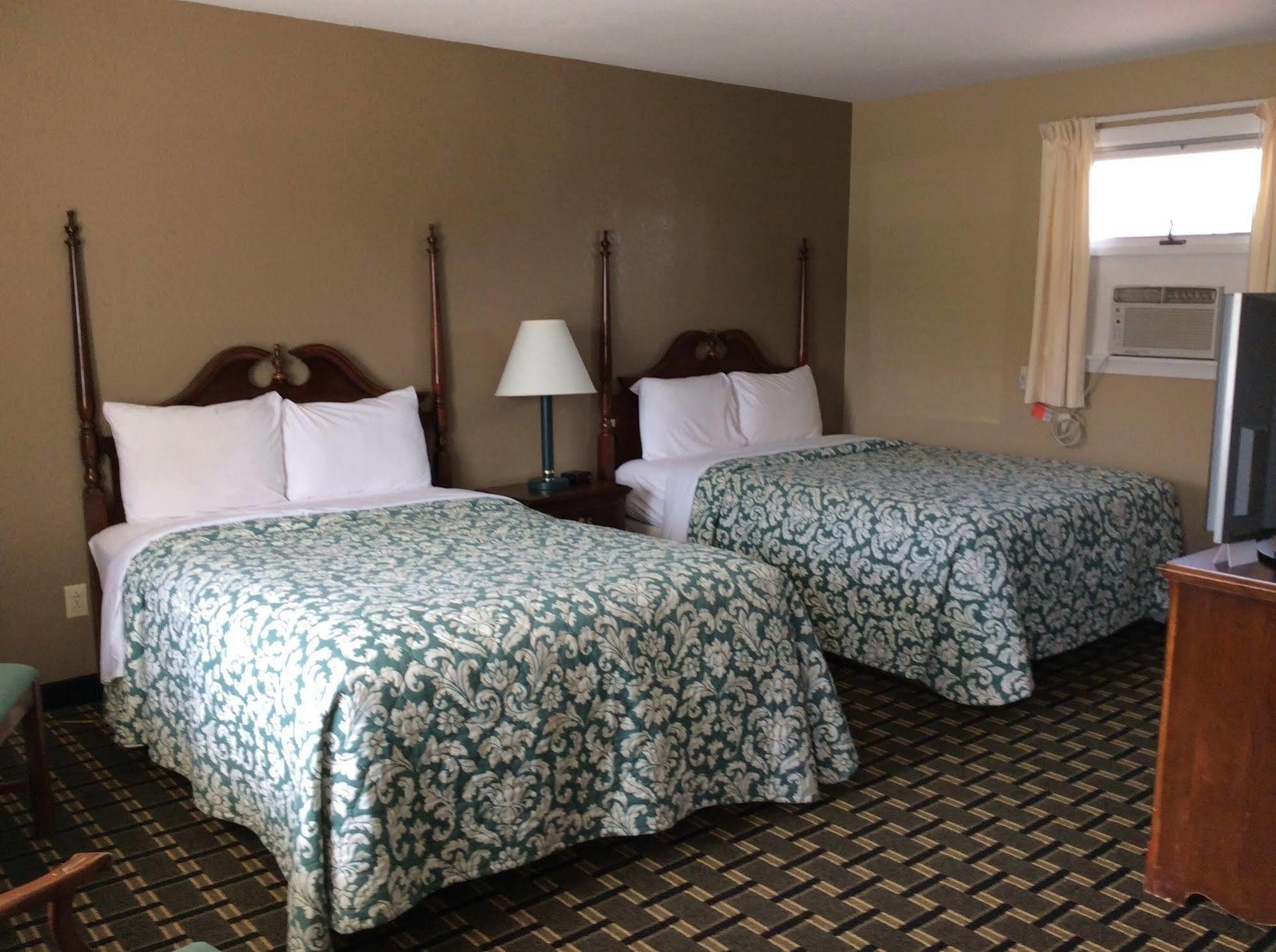 Middlebury Sweets Motel Esterno foto