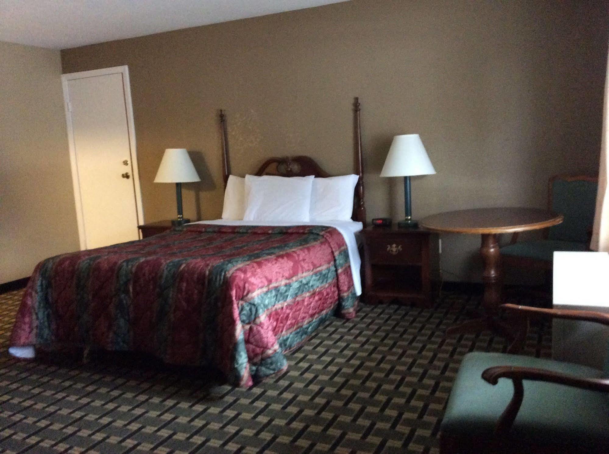 Middlebury Sweets Motel Esterno foto