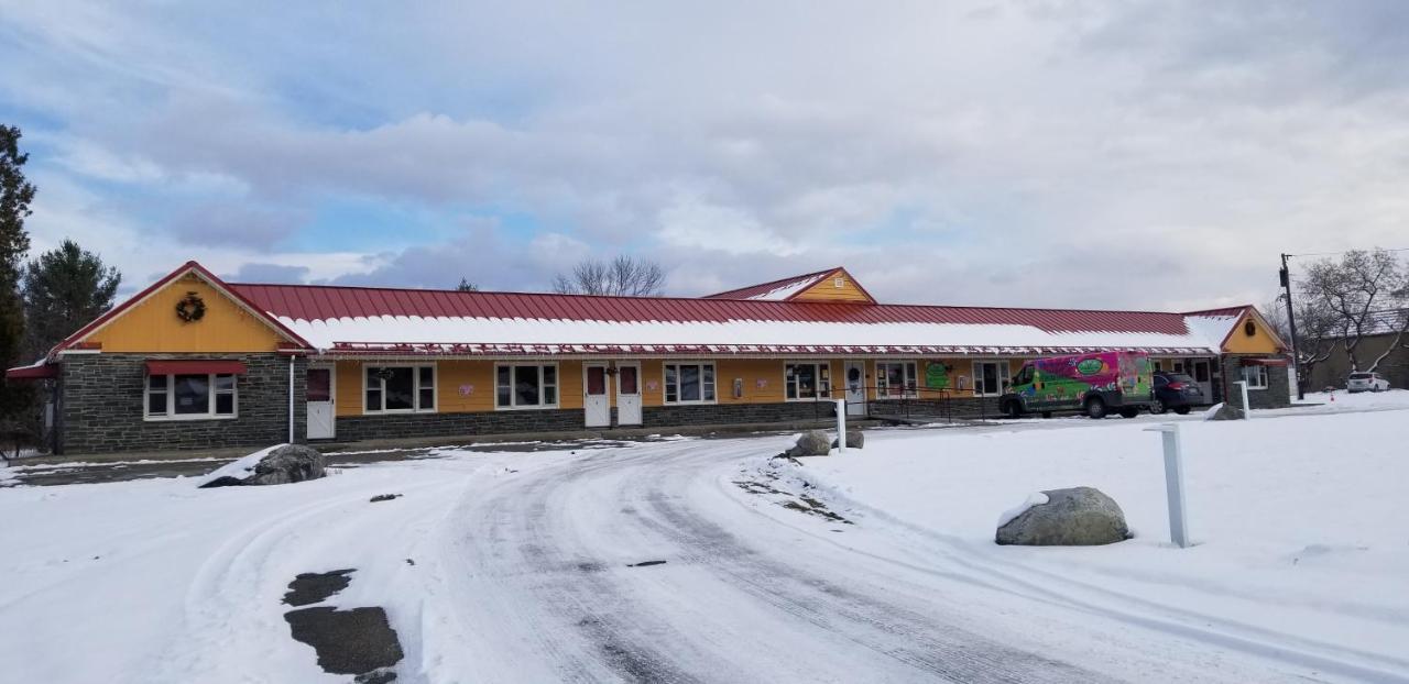 Middlebury Sweets Motel Esterno foto