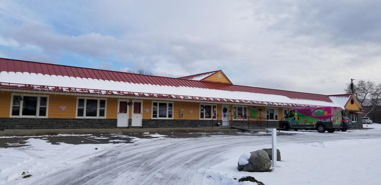 Middlebury Sweets Motel Esterno foto